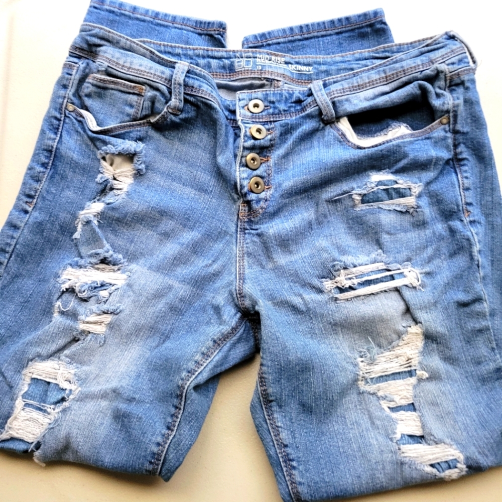 Distress Jeans